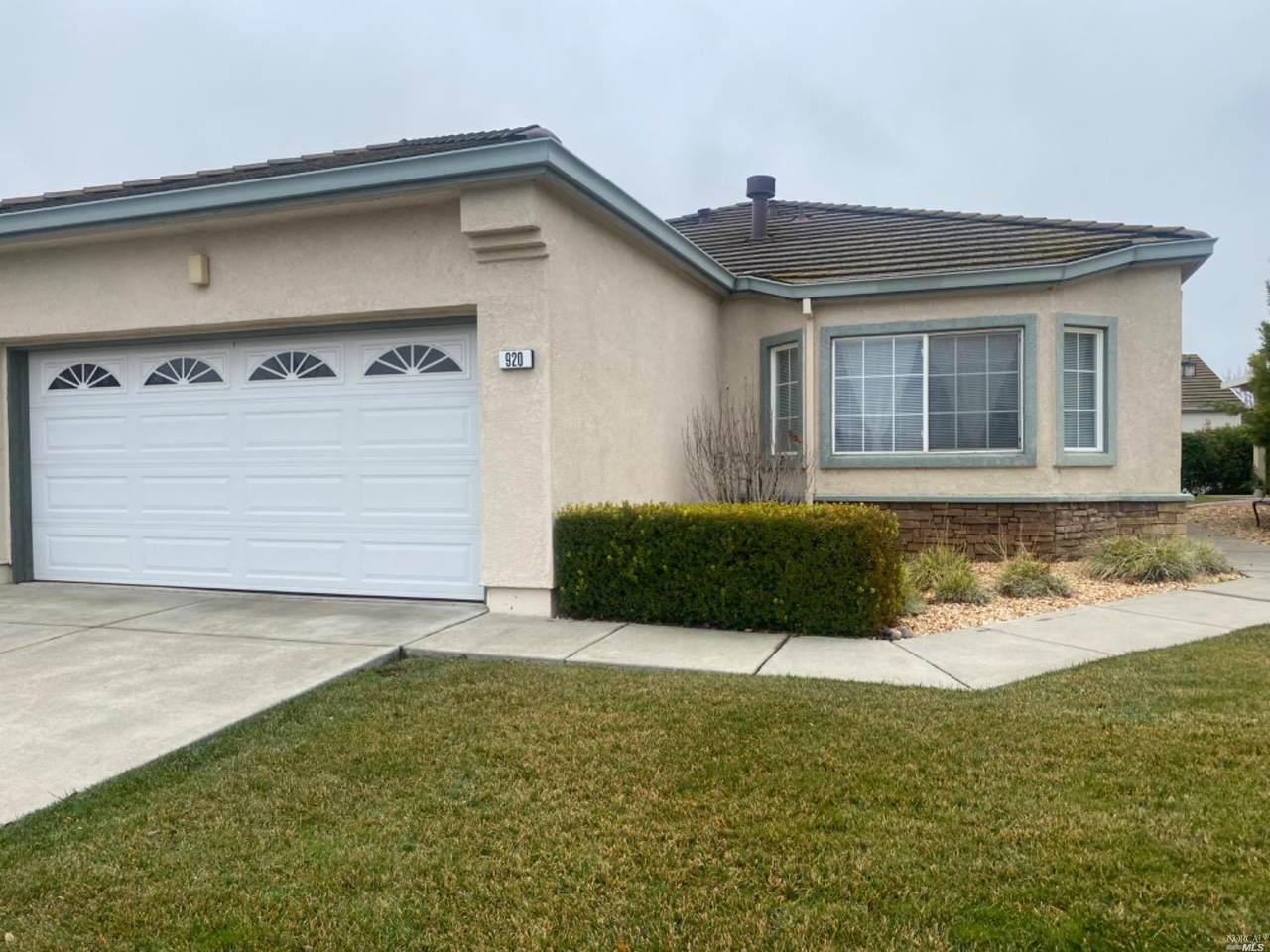 920 Saint Andrews Drive - Photo 1