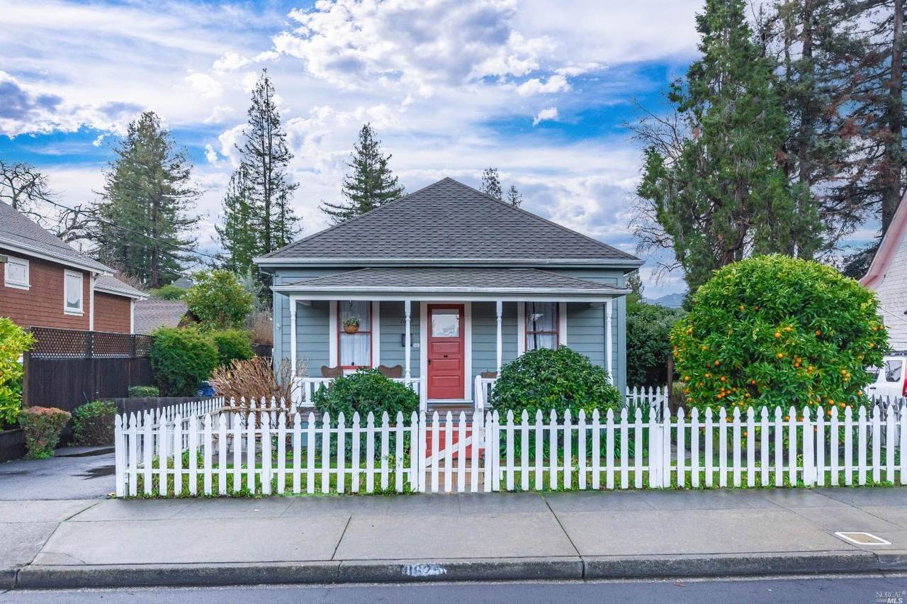1625 B Street - Photo 1