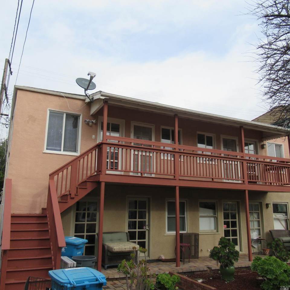 538 Florida Street - Photo 1