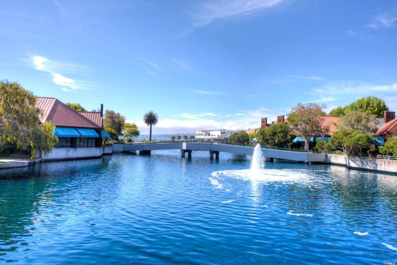 52 Lagoon Vista Road - Photo 1