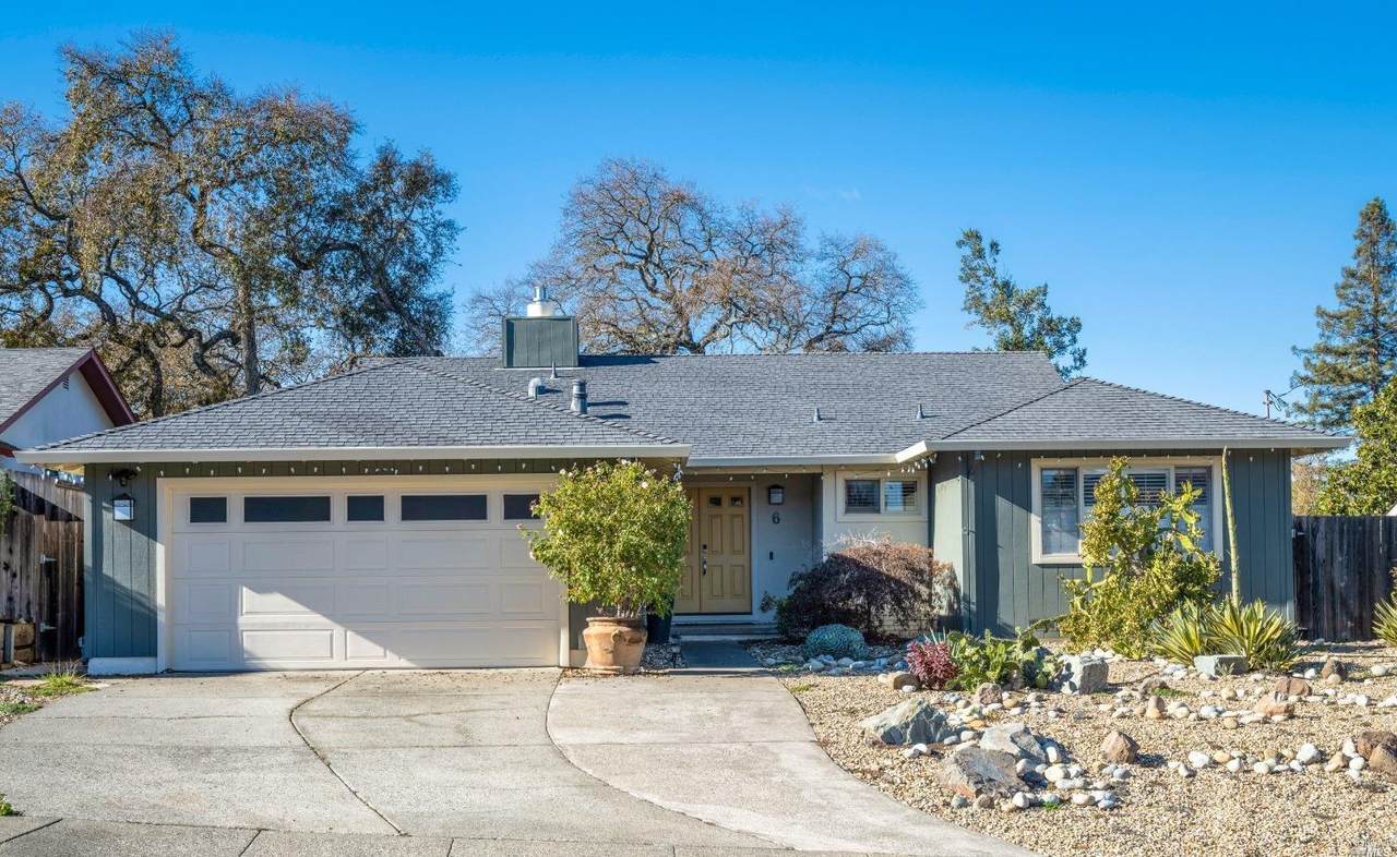 6 Denise Court - Photo 1