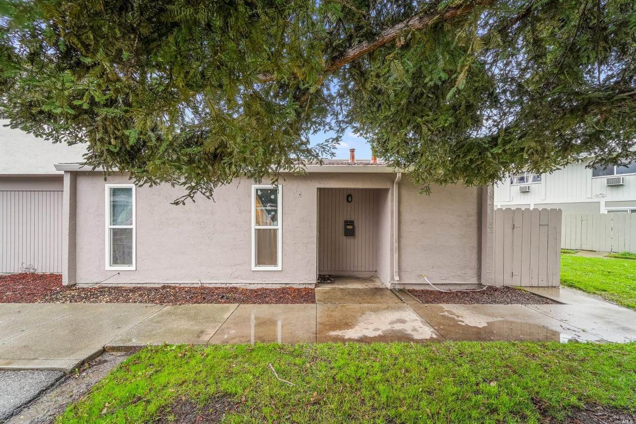 101 El Verano Court - Photo 1