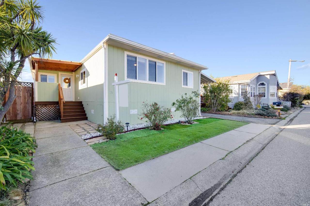 38 Yosemite Road - Photo 1