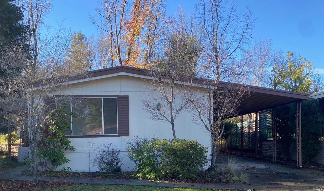 83 Malaga Court - Photo 1