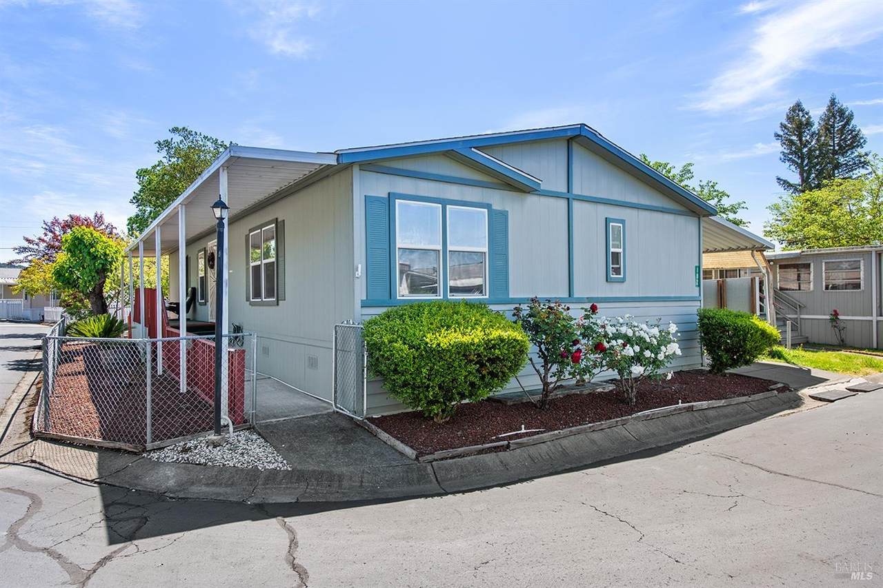182 Jason Street - Photo 1