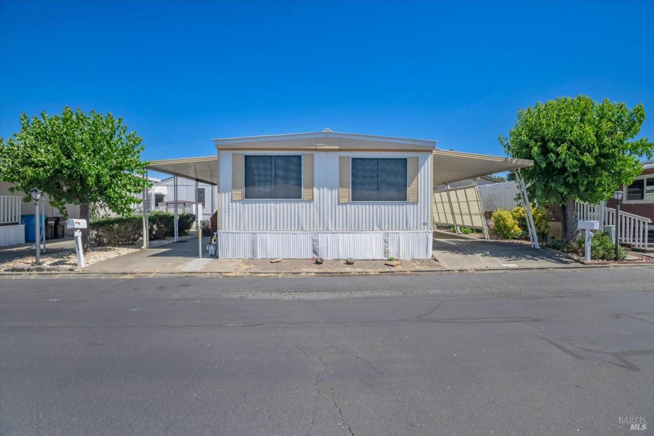 273 Aileen Avenue - Photo 1