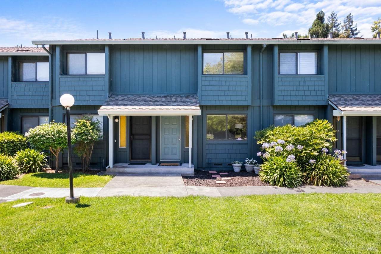 303 College View Drive - Photo 1