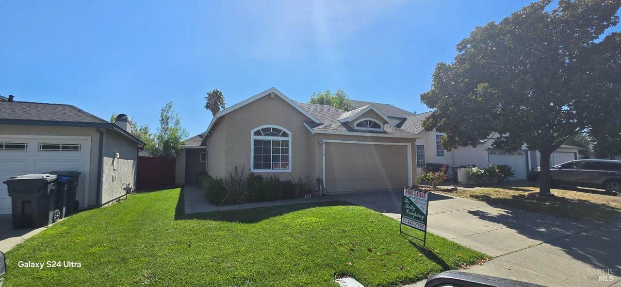1113 Buckthorn Lane - Photo 1
