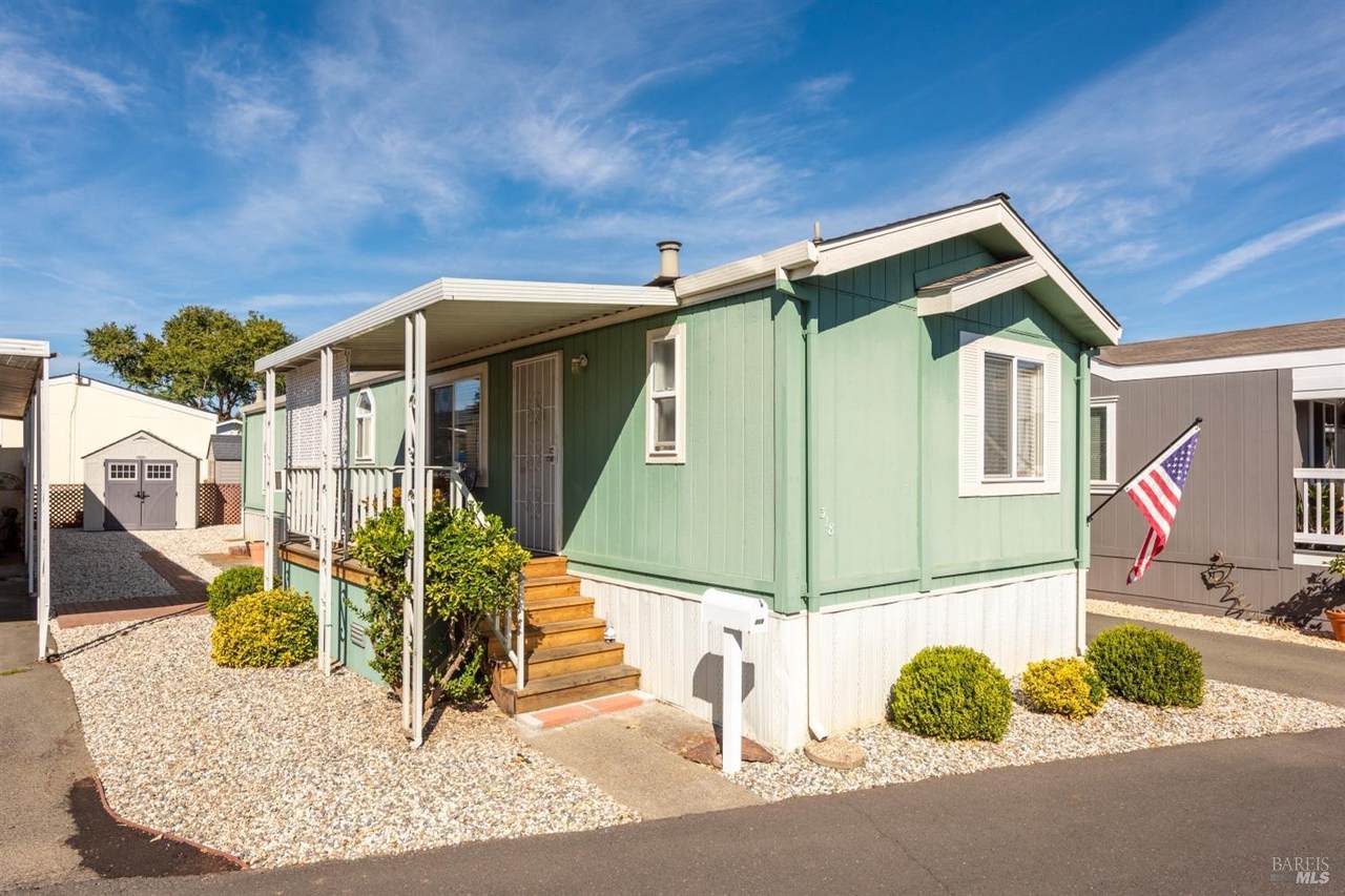 318 Mark Way - Photo 1