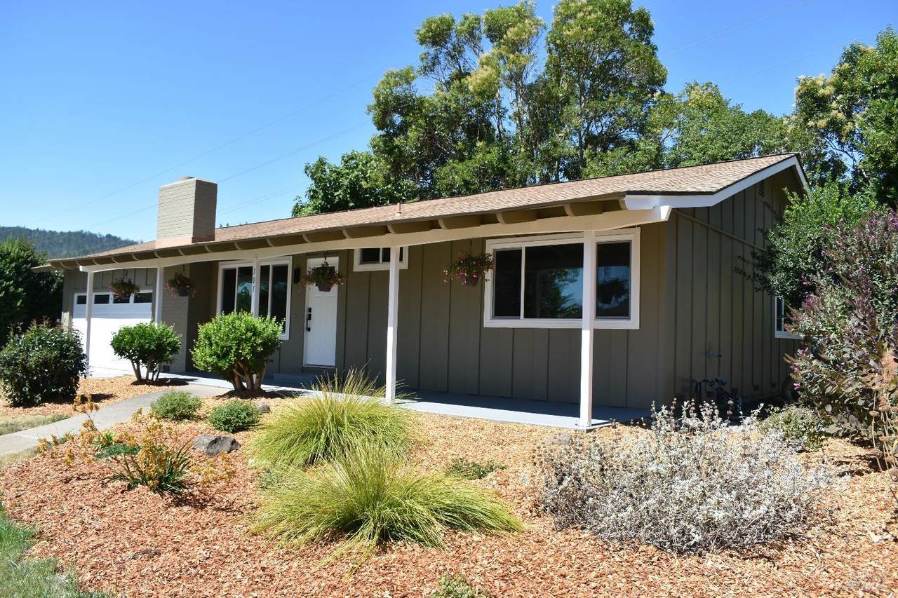 101 Oak Shadow Drive - Photo 1