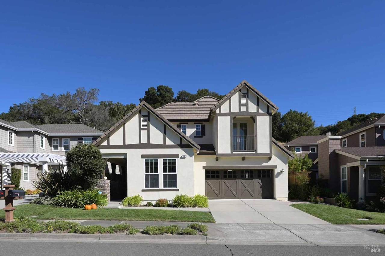 15 Hollyleaf Way - Photo 1