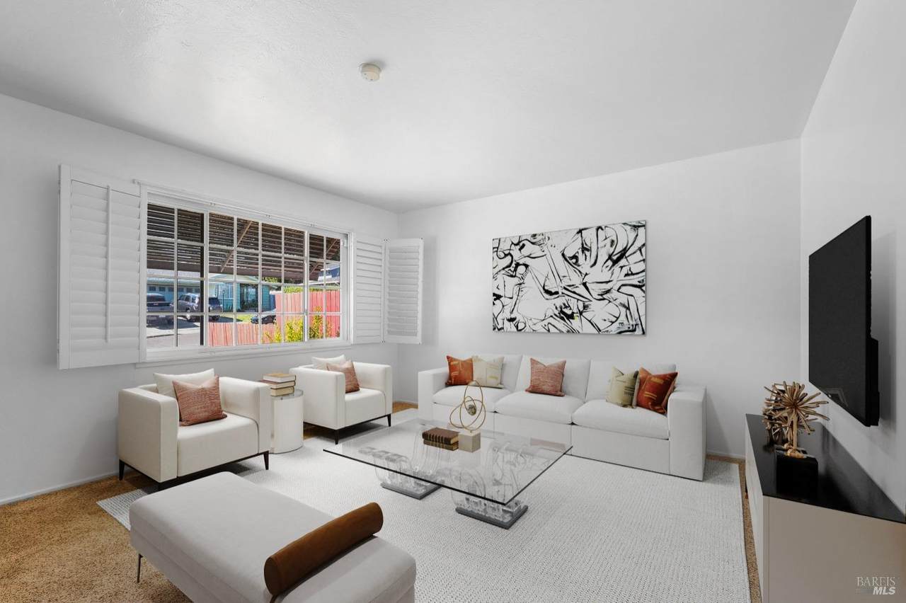 10 Flamingo Court - Photo 1