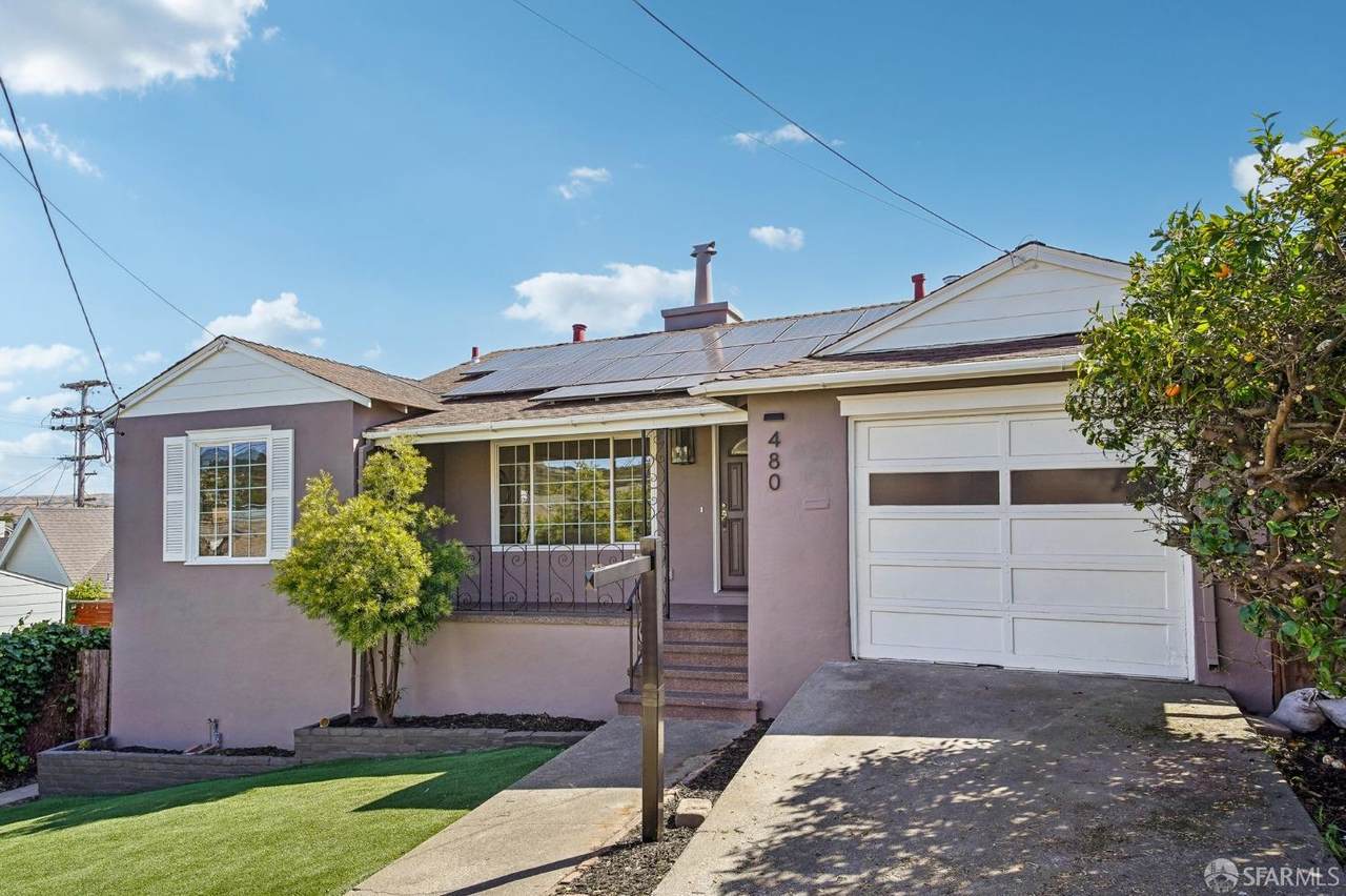 480 Cypress Avenue - Photo 1