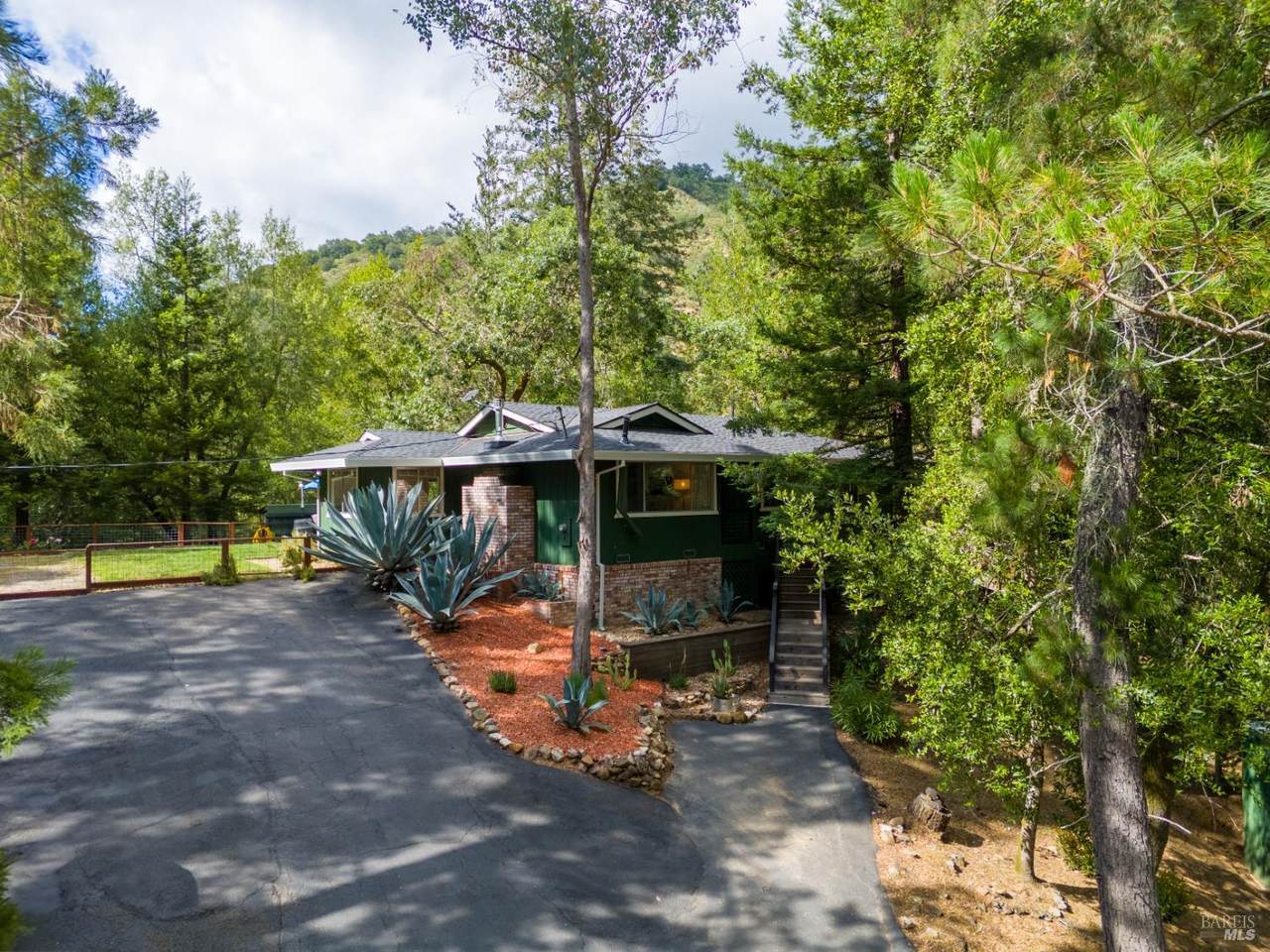 4512 Dry Creek Road - Photo 1