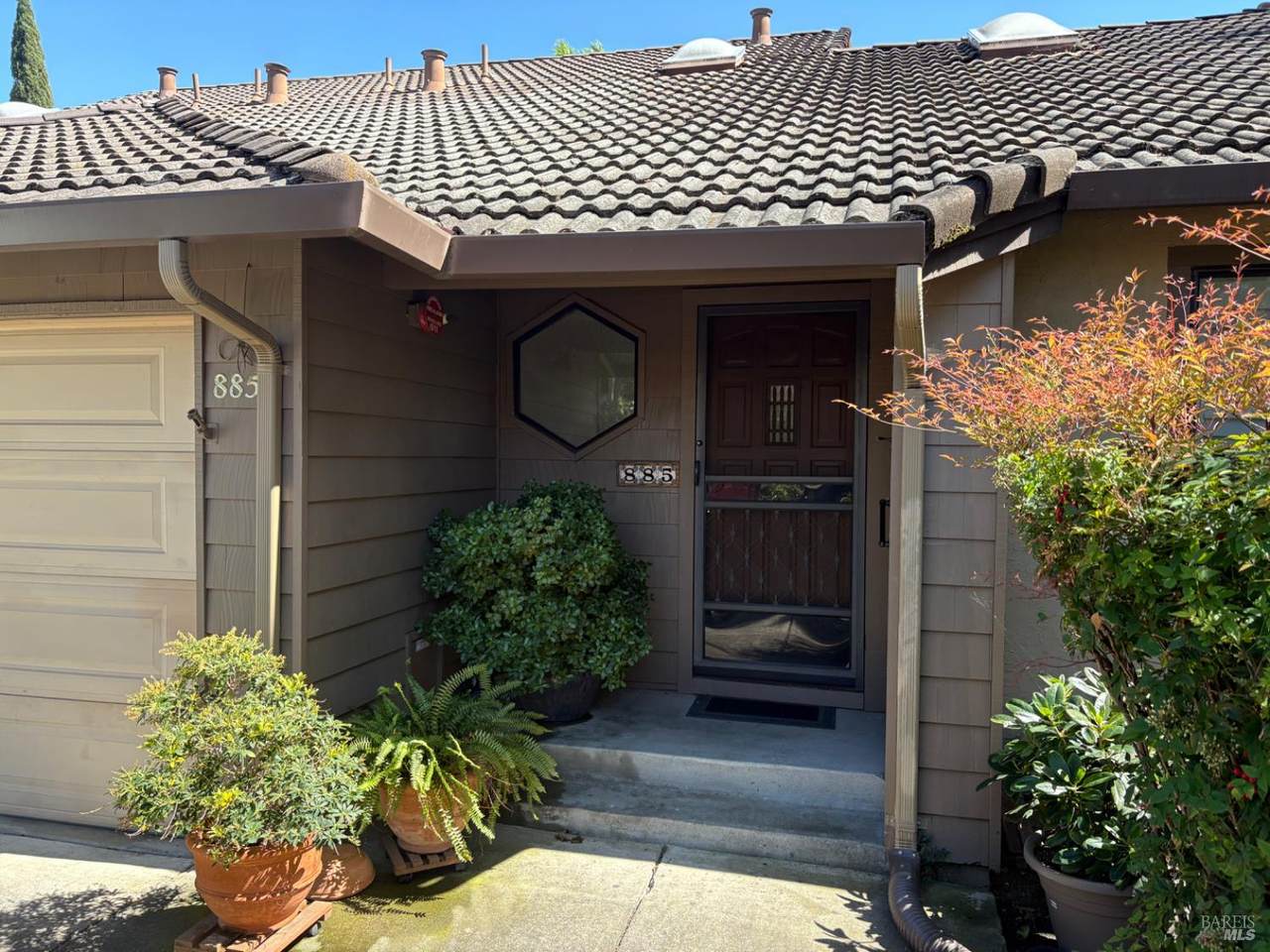 885 Professional Drive - Photo 1