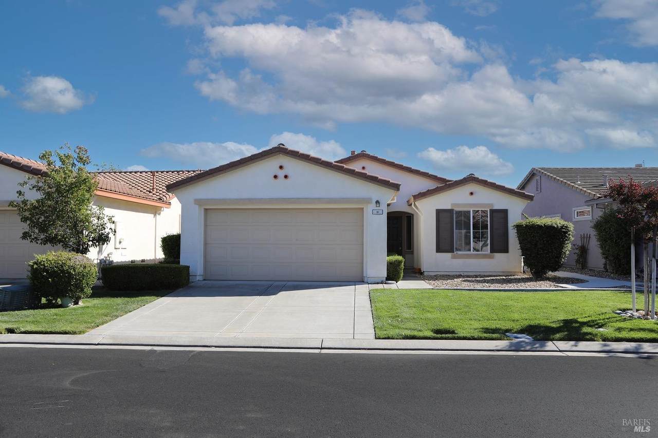 280 Foxwood Lane - Photo 1