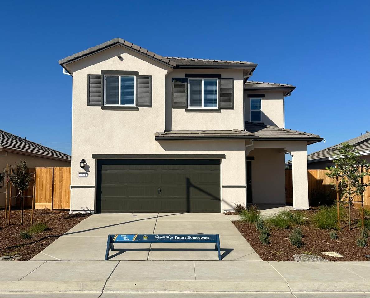 2221 Mia Drive - Photo 1