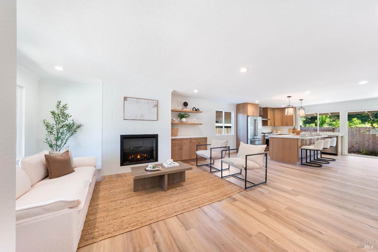 228 Orangewood Drive - Photo 1