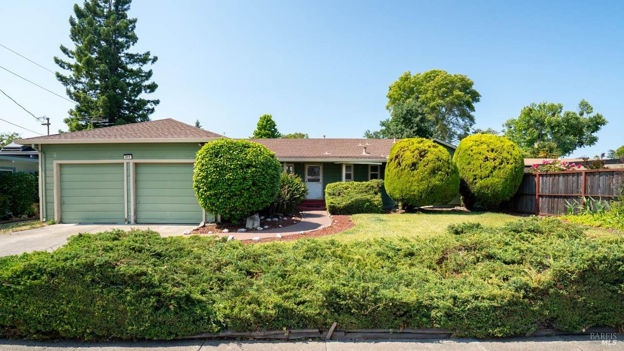 611 Leo Drive - Photo 1