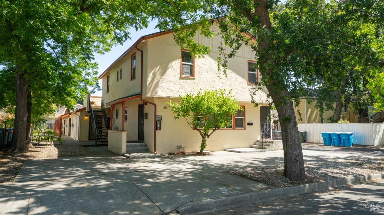 149 Mason Street - Photo 1
