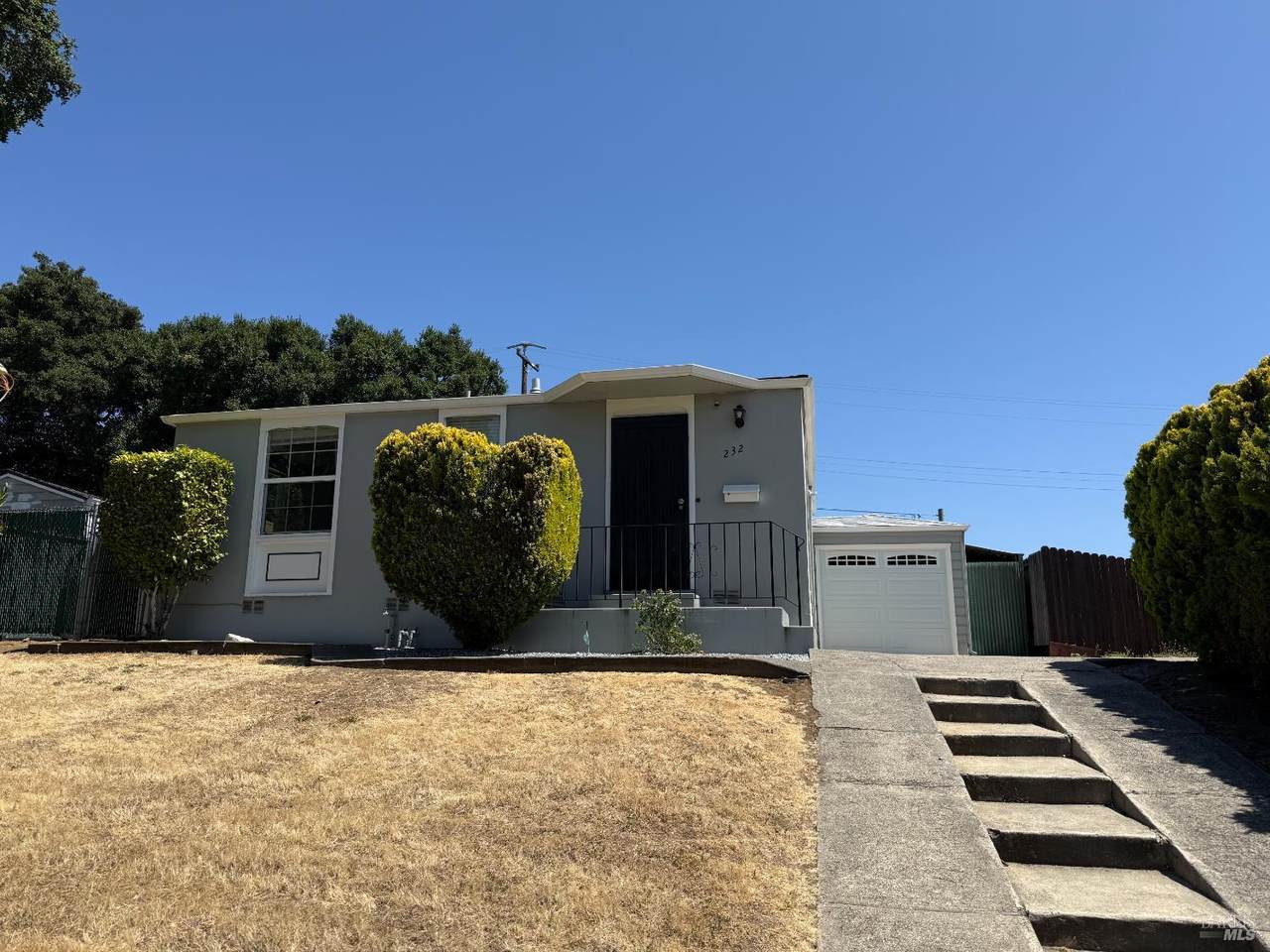 232 Mountain View Avenue - Photo 1