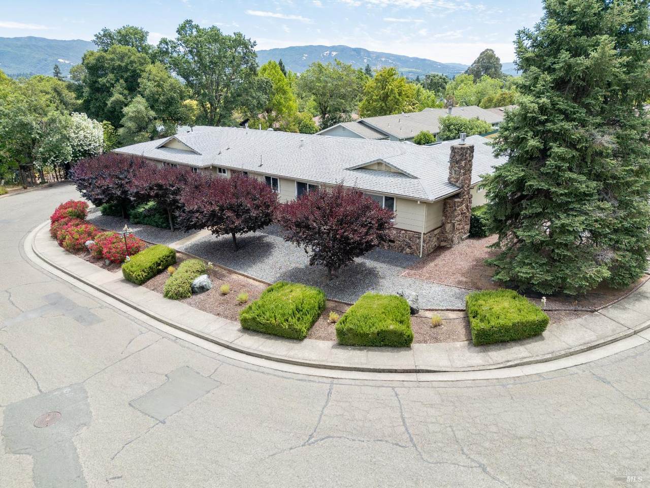 54 Highland Court - Photo 1