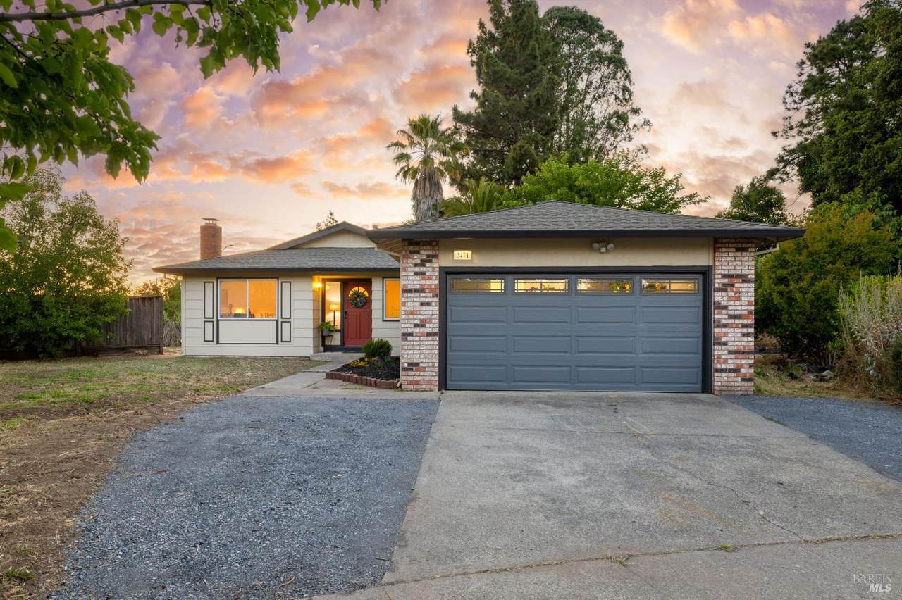 2471 Westvale Court - Photo 1