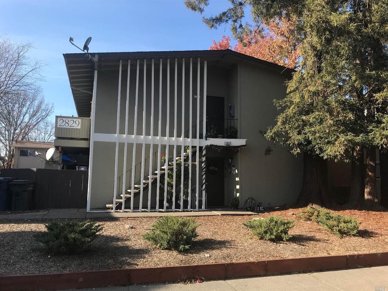 2829 Apple Valley Lane - Photo 1