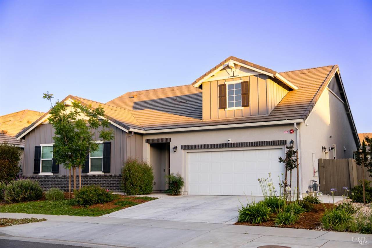 755 Hydrangea Drive - Photo 1