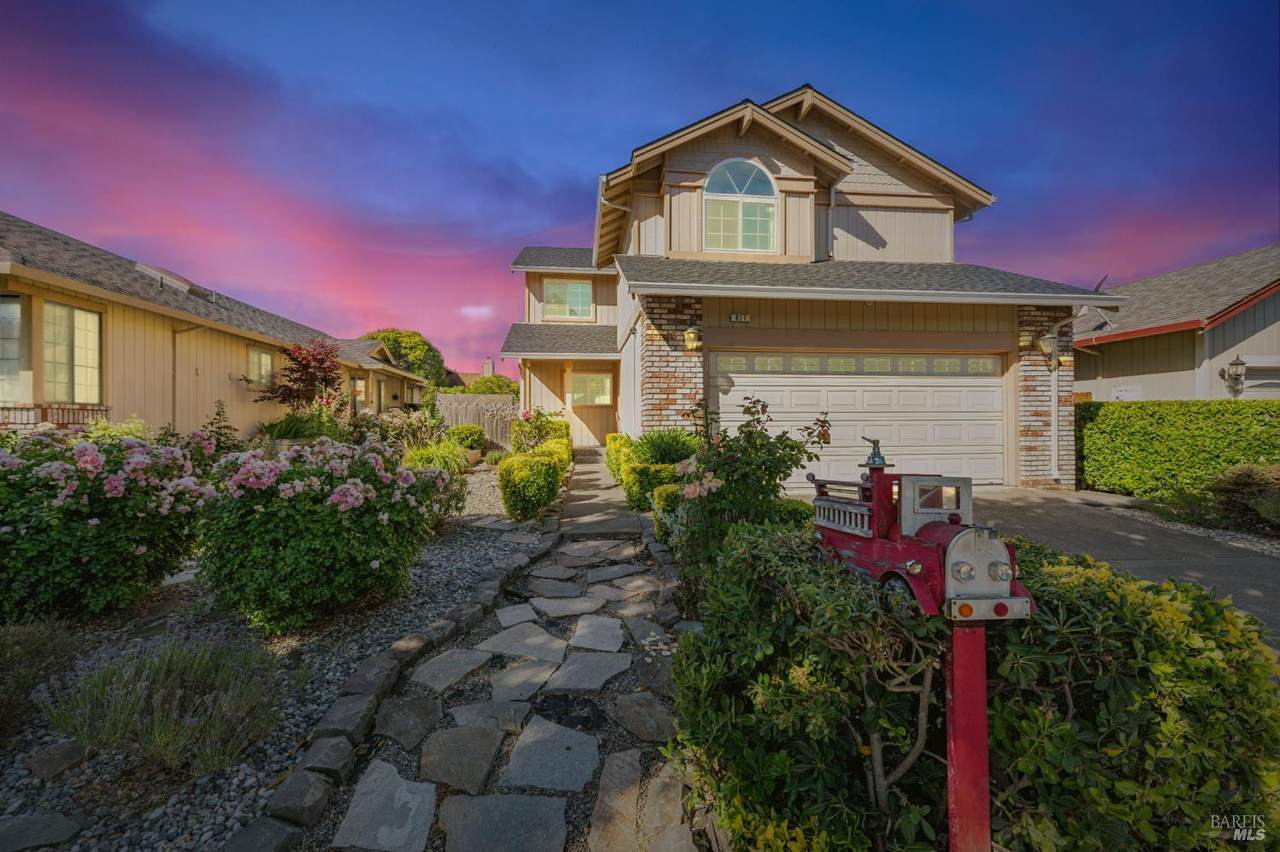 827 Stillson Drive - Photo 1