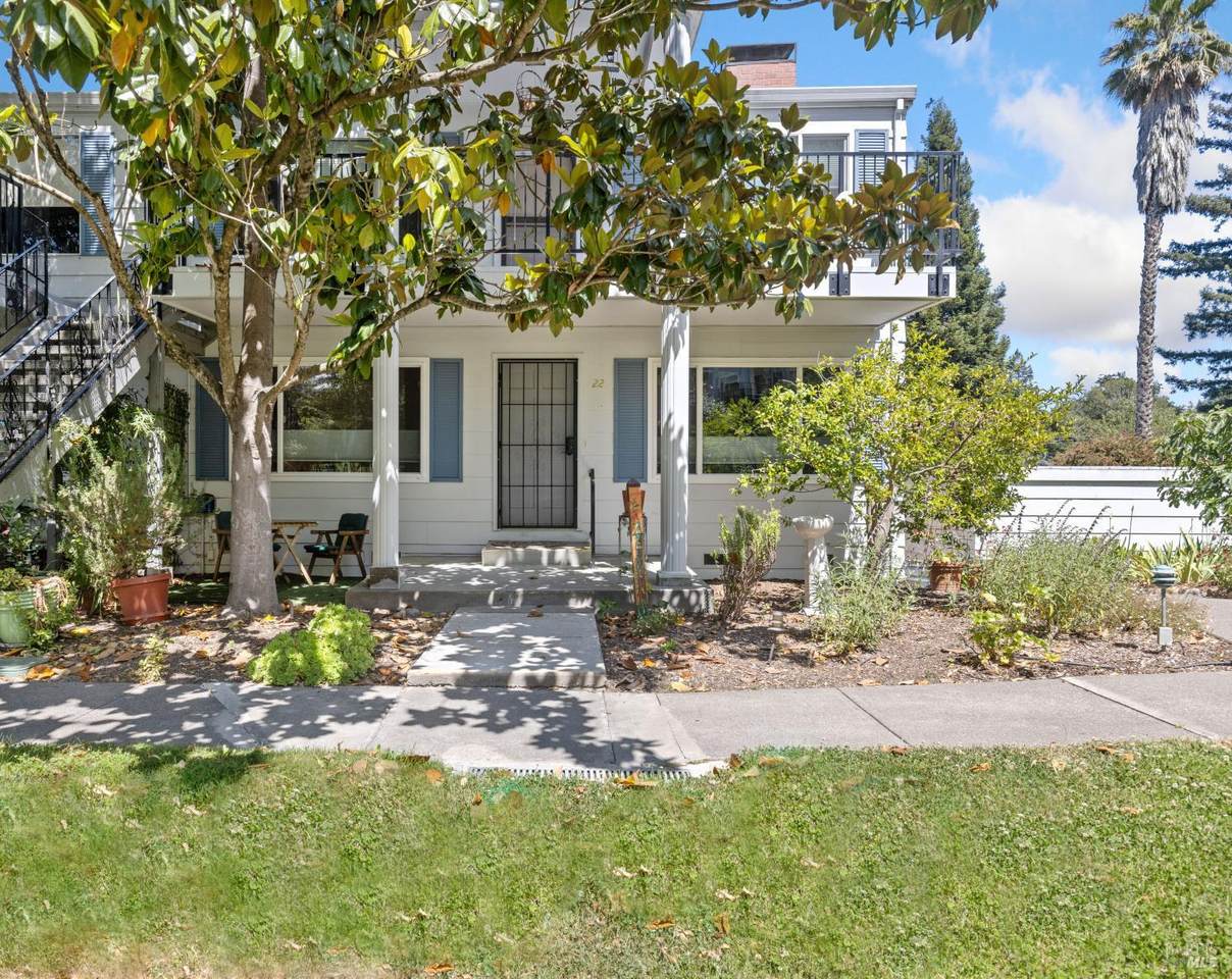 7771 Healdsburg Avenue - Photo 1