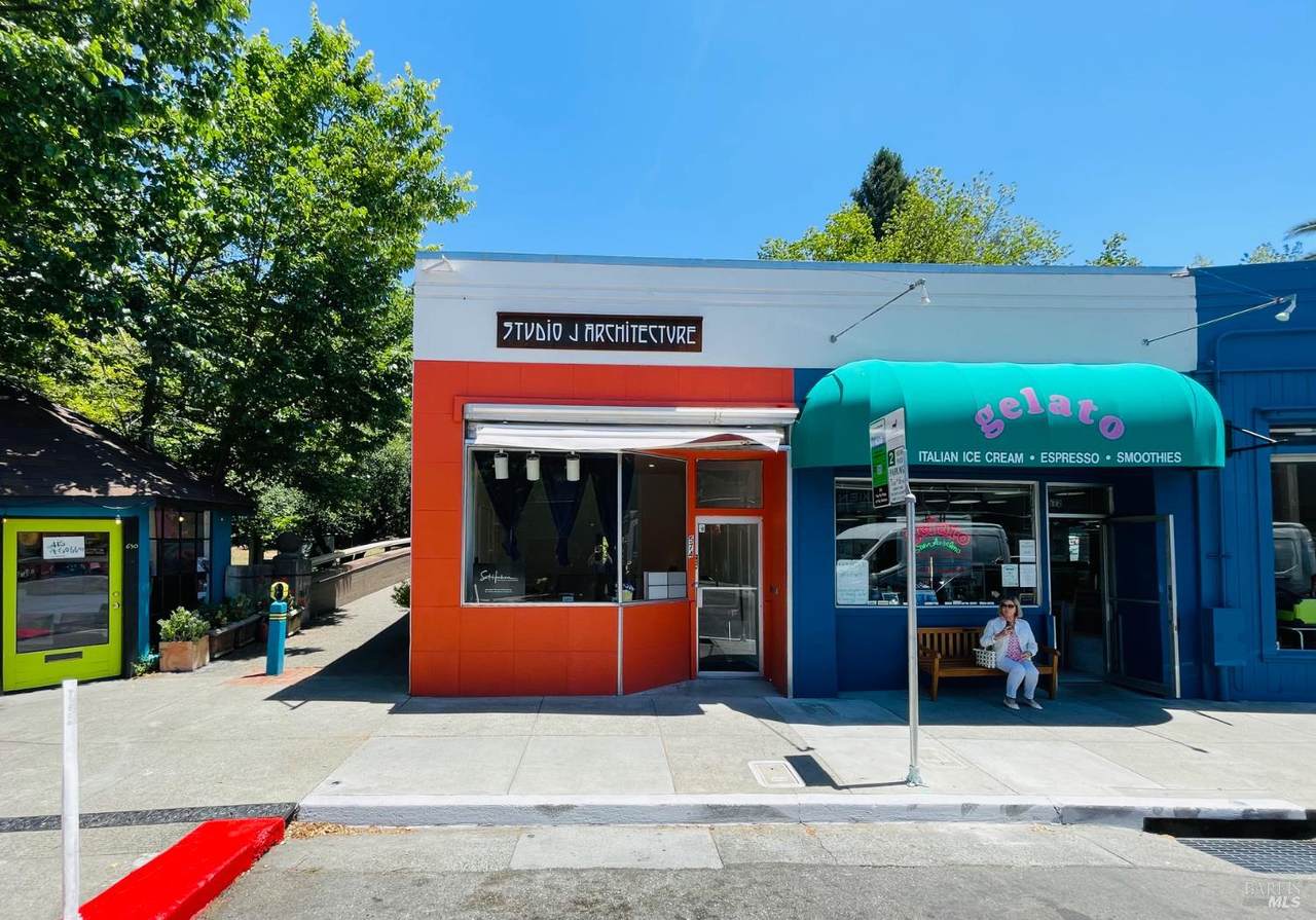 572 San Anselmo Avenue - Photo 1