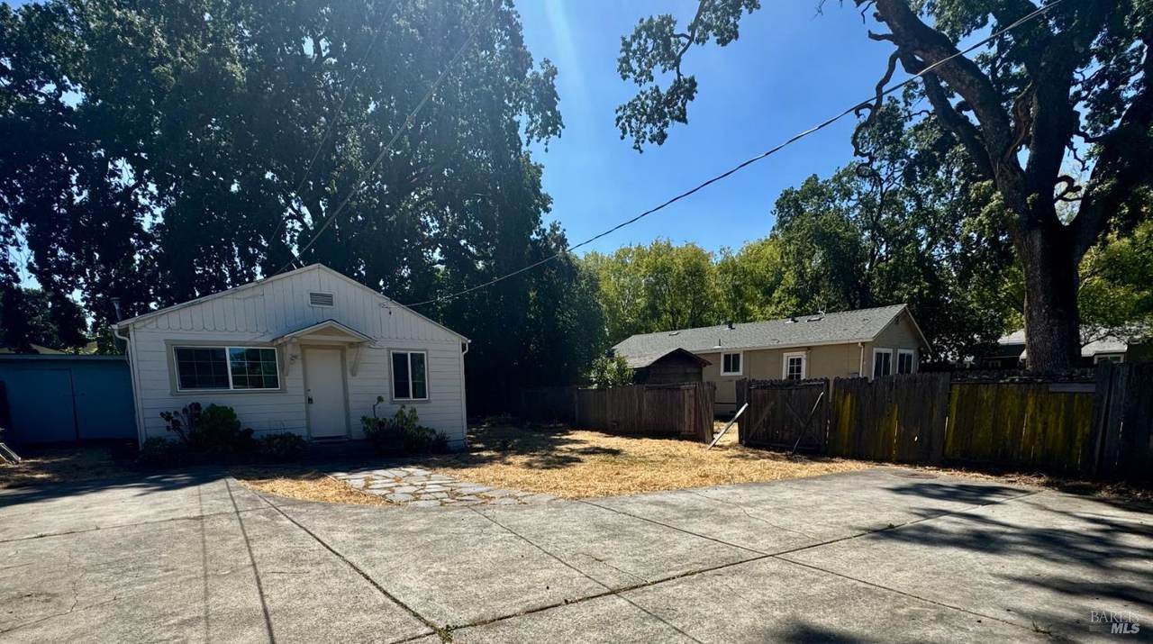 1014 Mcminn Avenue - Photo 1