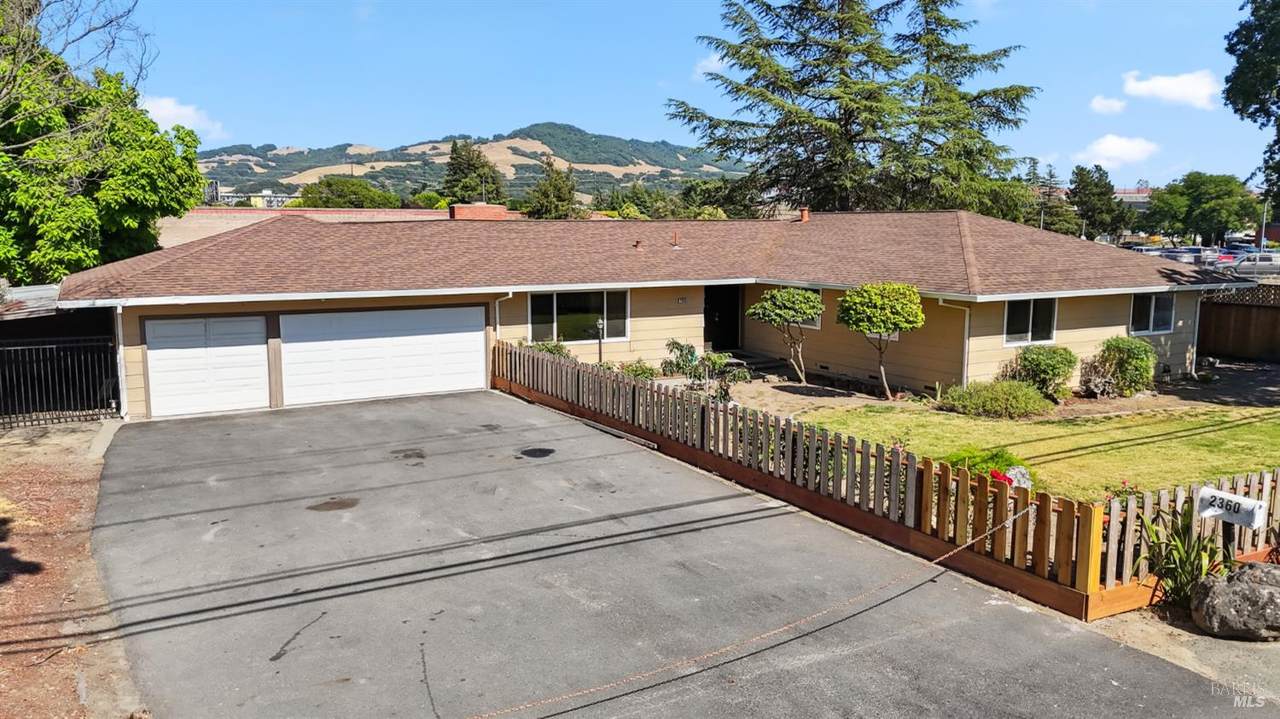 2360 Corby Avenue - Photo 1