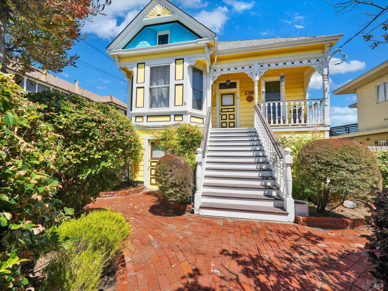 1318 Lincoln Avenue - Photo 1