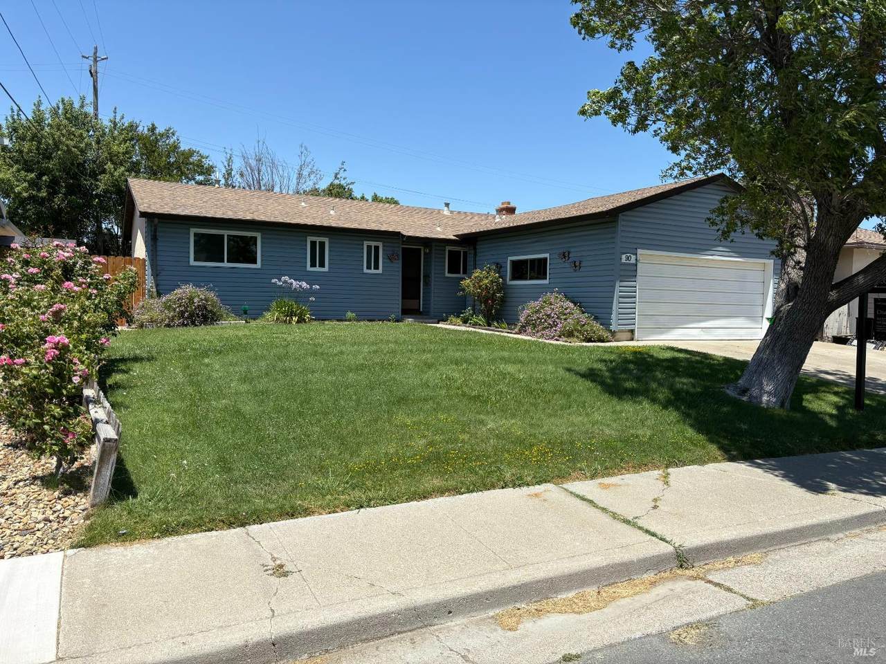 90 Yosemite Drive - Photo 1