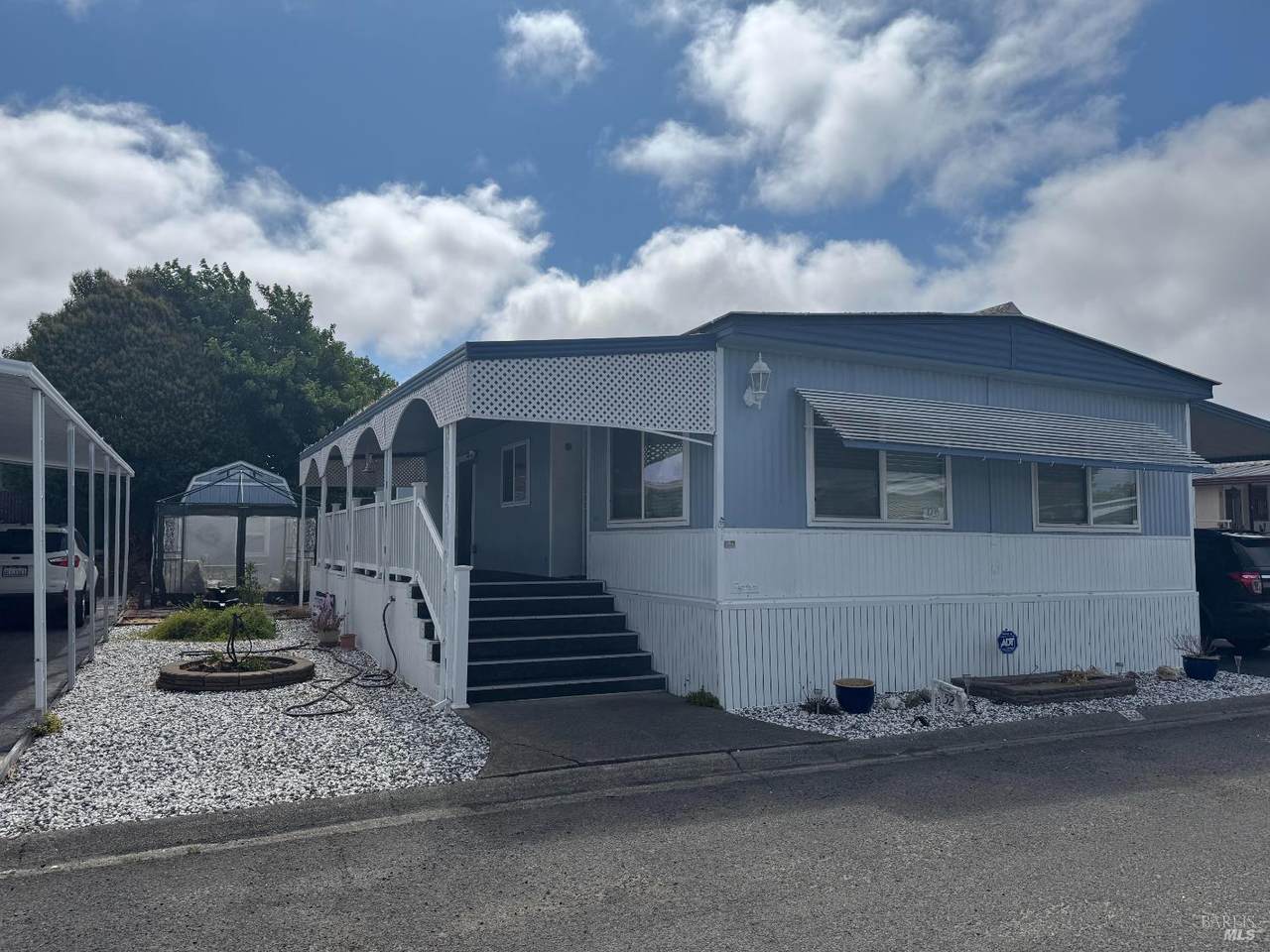 3000 Broadway Street - Photo 1