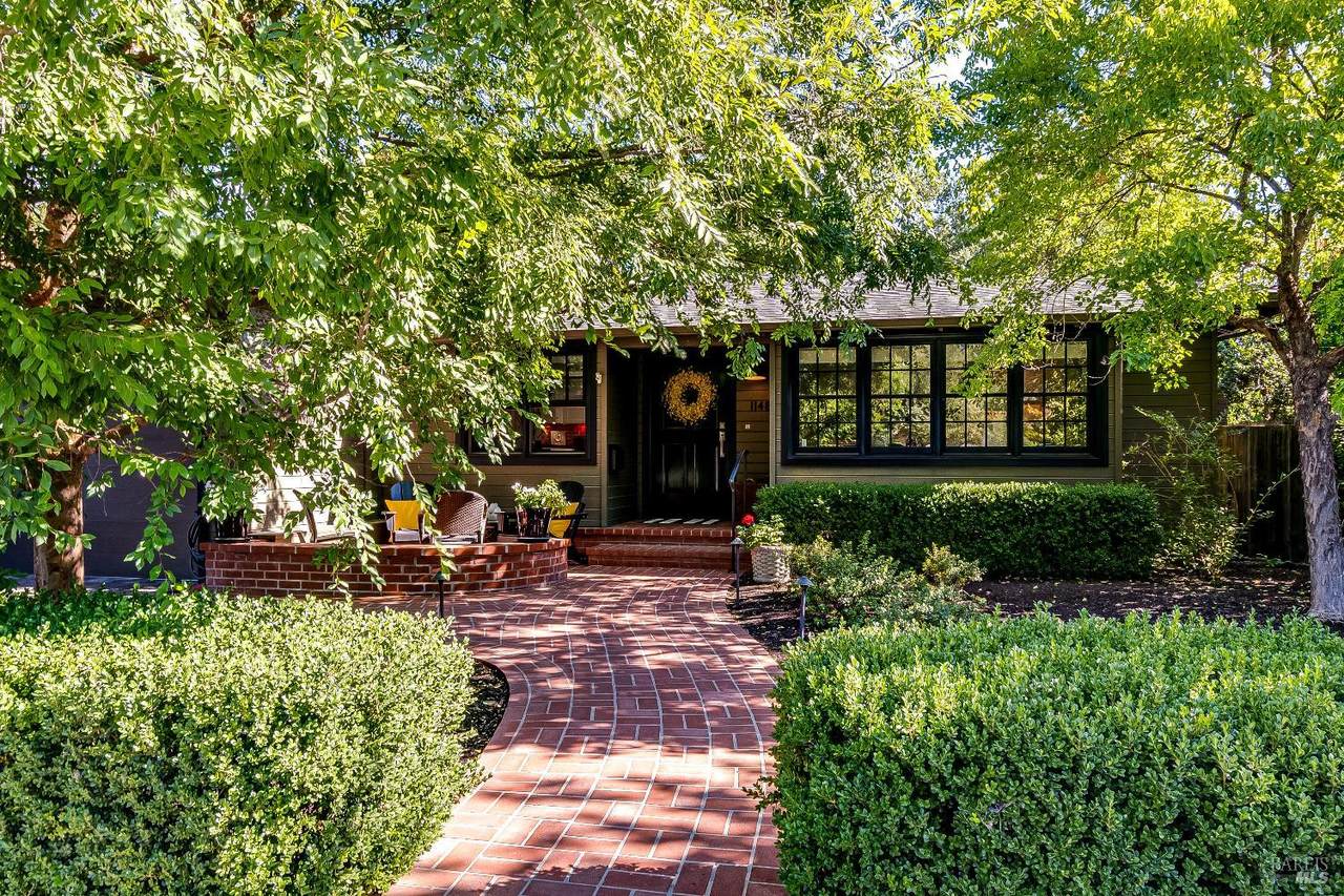 1148 Hudson Avenue - Photo 1