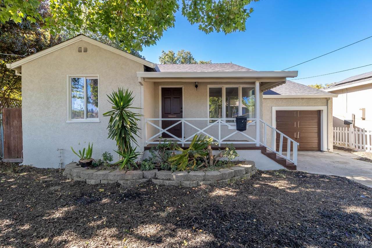 751 Illinois Street - Photo 1