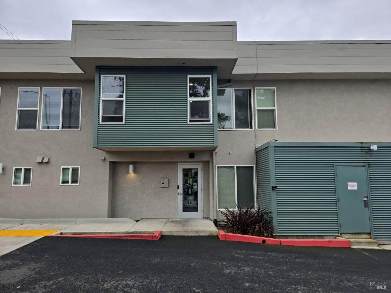 2401 Broadway Street - Photo 1