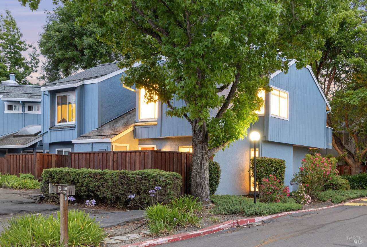 510 Racquet Club Circle - Photo 1