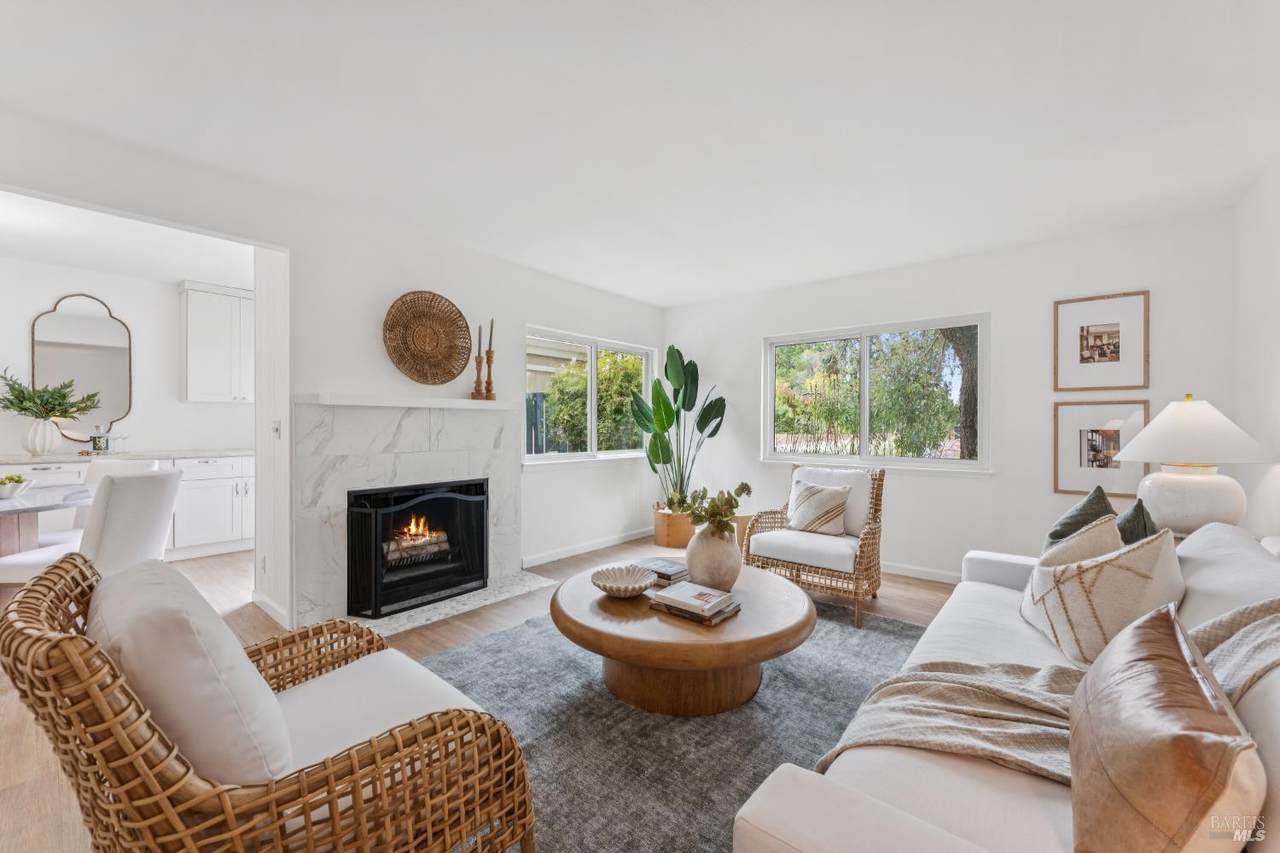 6 Coleridge Drive - Photo 1