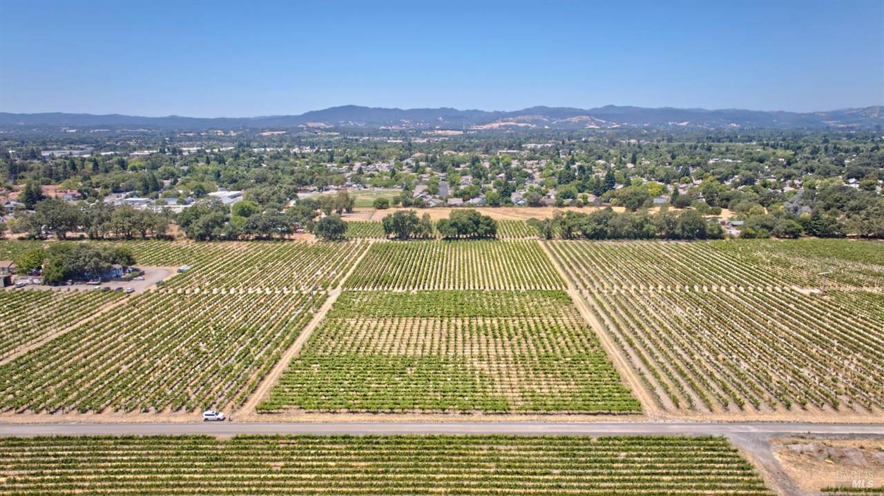 179 Pleasant Avenue - Photo 1