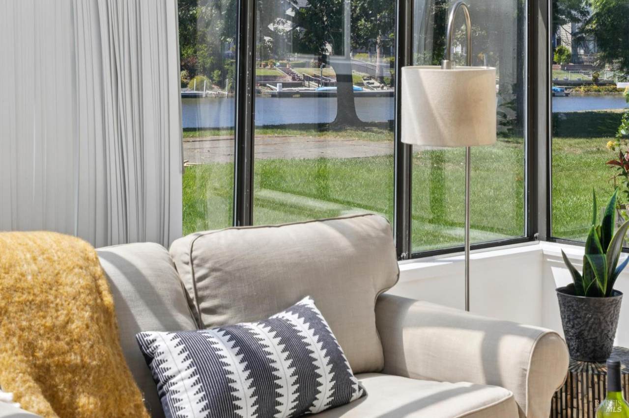 960 Bel Marin Keys Boulevard - Photo 1