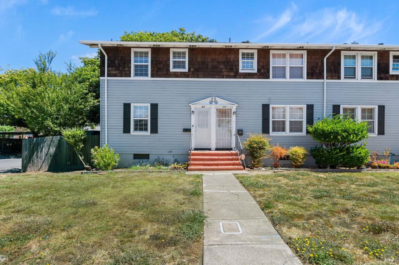 164 Calhoun Street - Photo 1