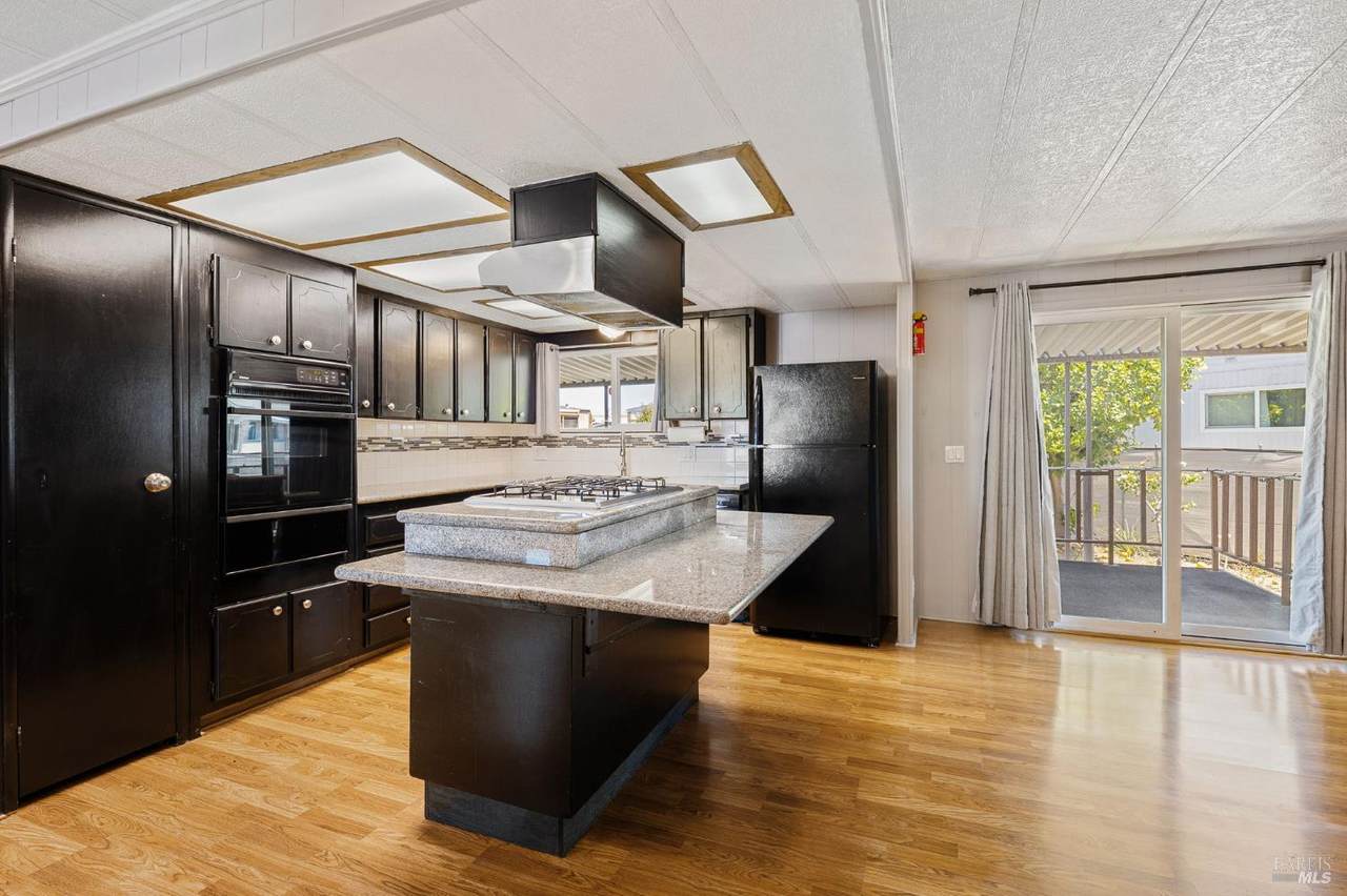 131 Chevy Chase Court - Photo 1