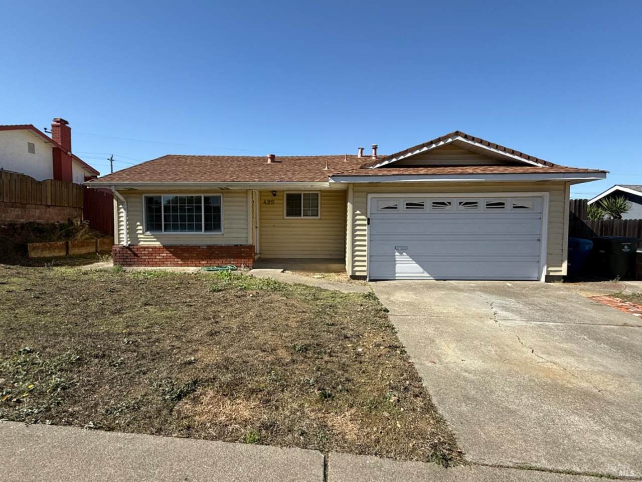 425 Del Sur Street - Photo 1