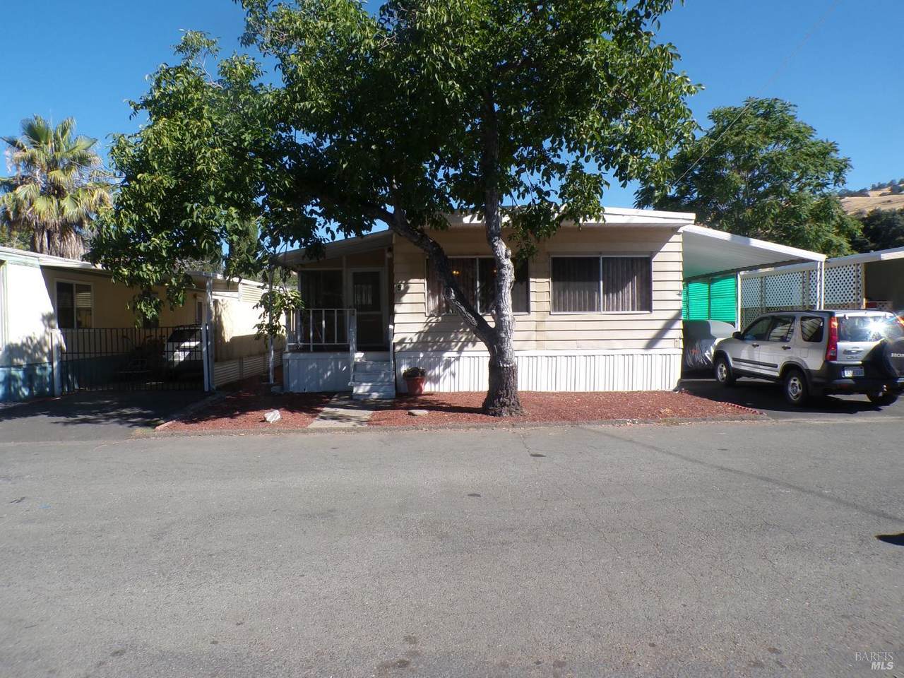 5890 East Highway 20 - Photo 1