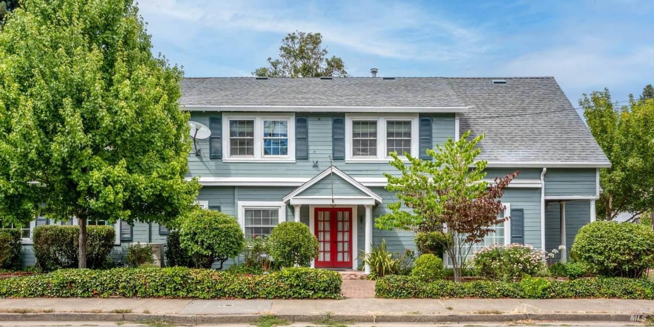 84 School Street - Photo 1