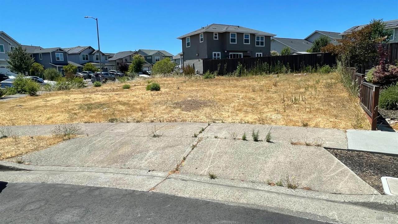 1717 Blake Place - Photo 1